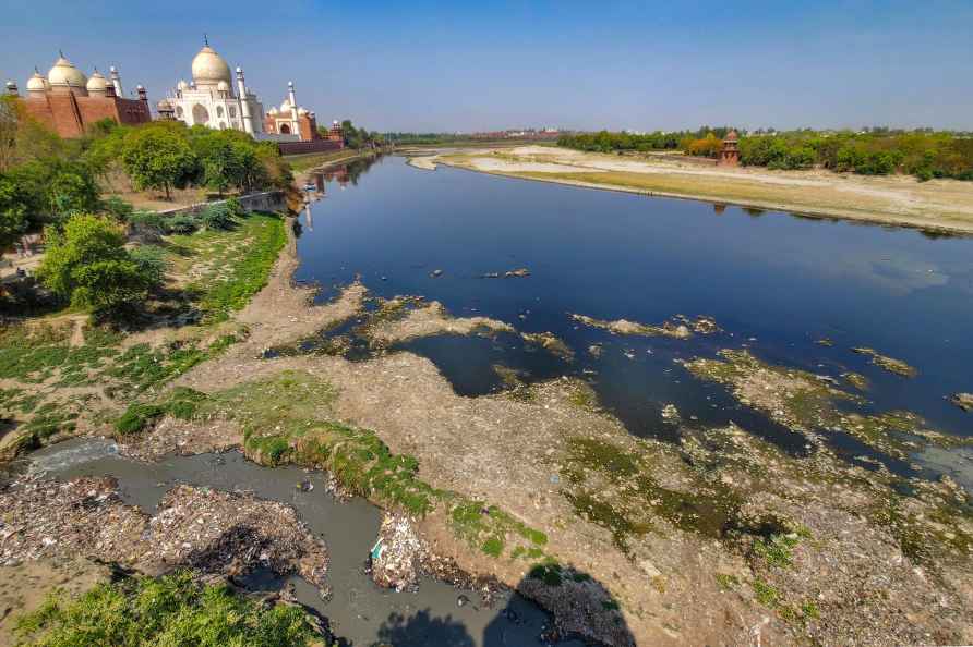 SC orders clearing of Yamuna River