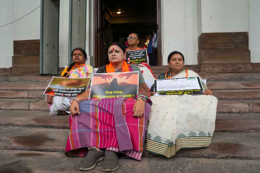 Bengal BJP MLAs hold protest against violence on women