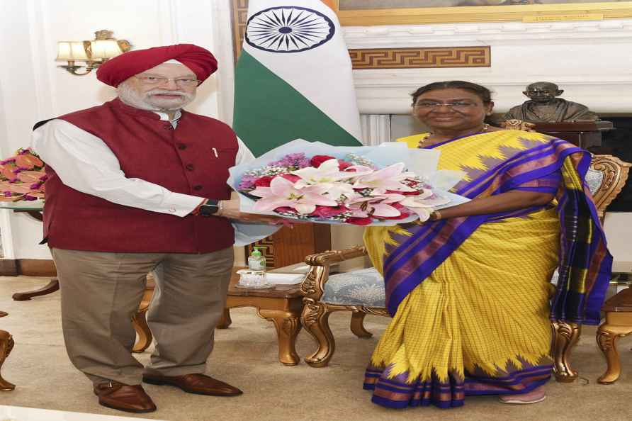 Hardeep Singh Puri call on President Droupadi Murmu