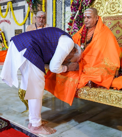PM Modi visits Beyt Dwarka temple in Gujarat ahead of project launches