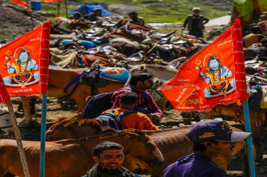 Anantnag: Devotees during the pilgrimage to the holy cave shrine...