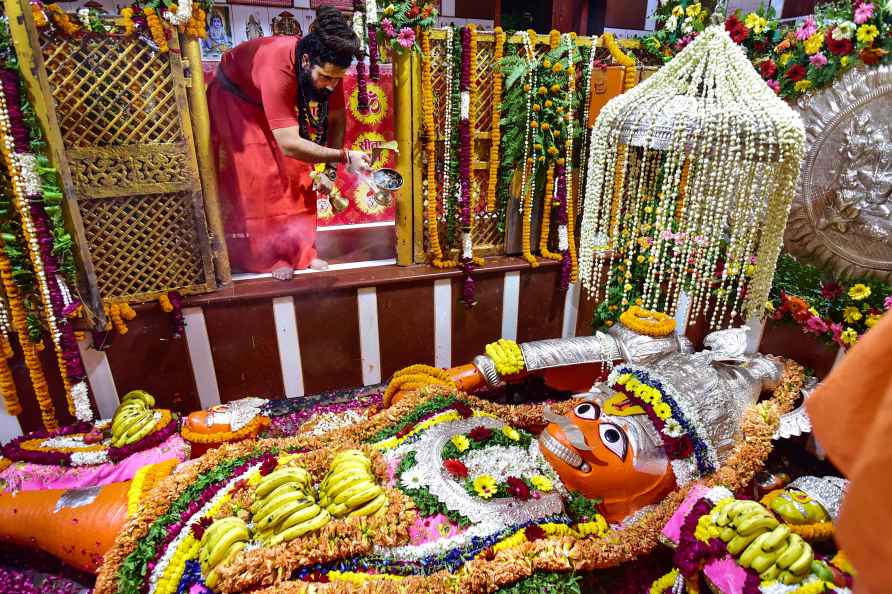 Shri Bade Hanuman Ji temple in Prayagraj