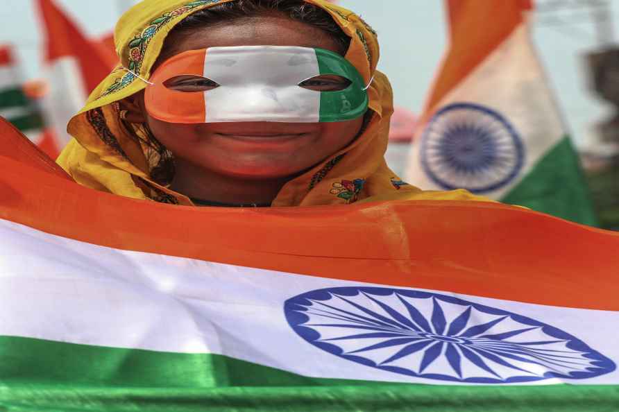 I-Day: Tricolours on sale