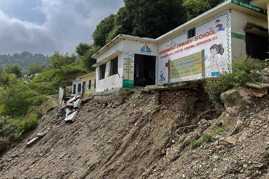 Cracks appear in several houses