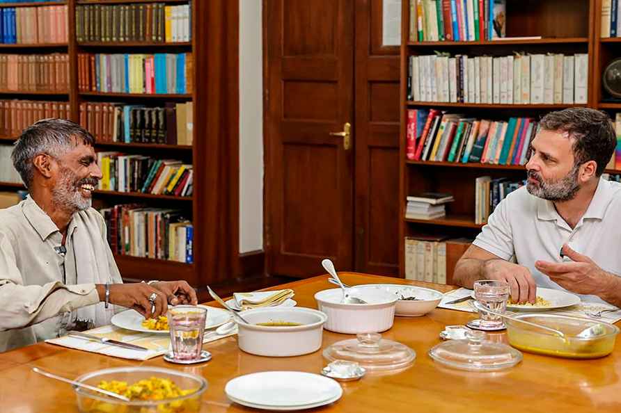 Rahul meets vegetable seller Rameshwar