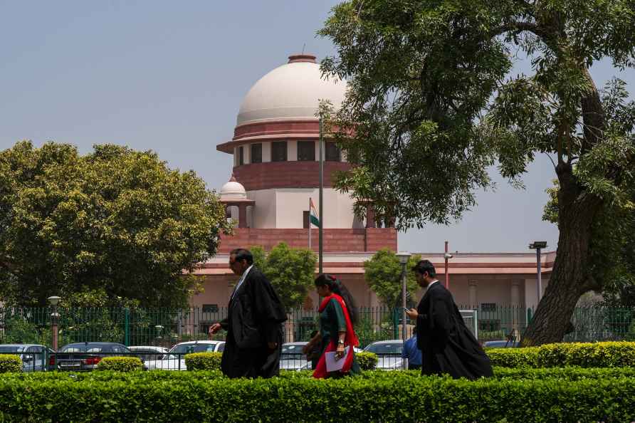 Supreme Court issues notice on PIL seeking action against doctors who do not prescribe generic medicines