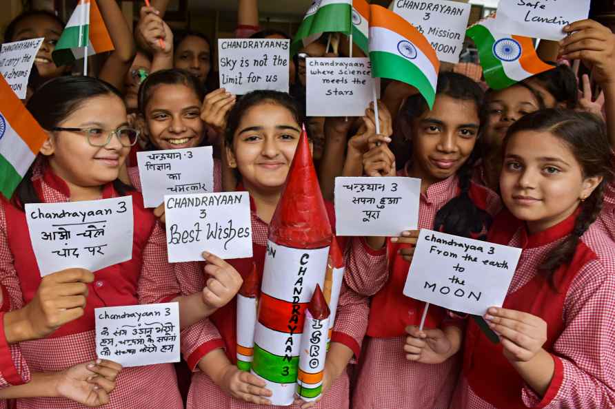 Chandrayaan 3: School children extend wishes