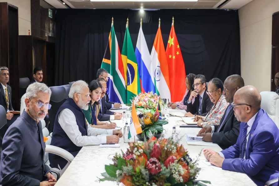 BRICS Summit: PM Modi meet SA President