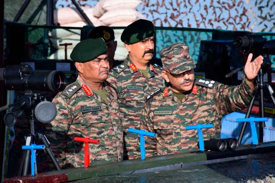 **EDS: IMAGE VIA @adgpi** Rajouri: Chief of Army Staff General Manoj...