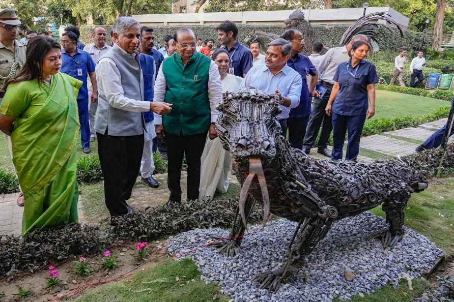 Scrap metal sculpture at NDMC Park