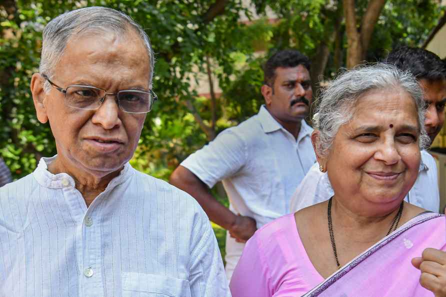 Narayana Murthy, Sudha Murthy