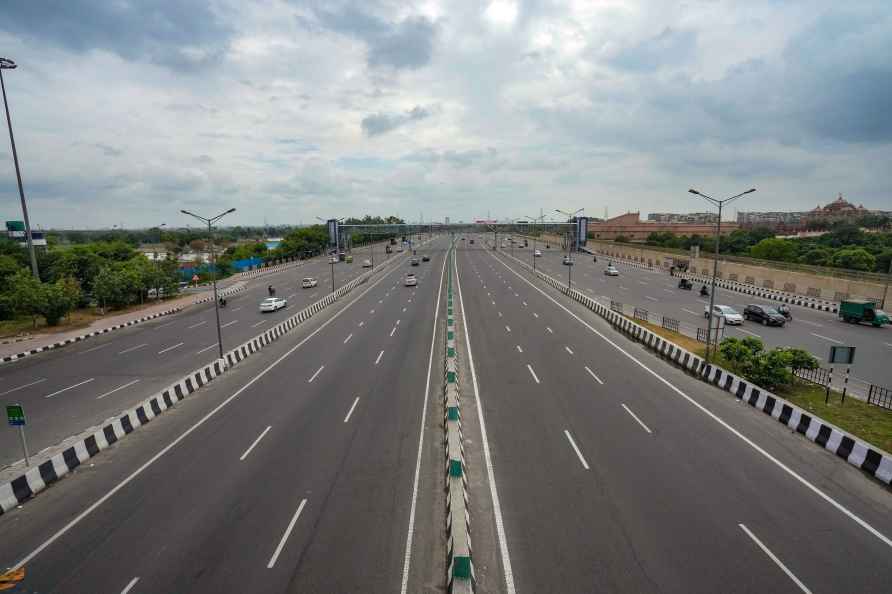 Deserted look in Delhi