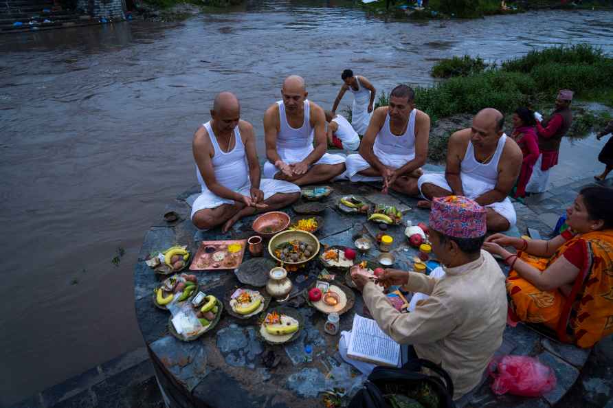 Nepalese Hindu devotees