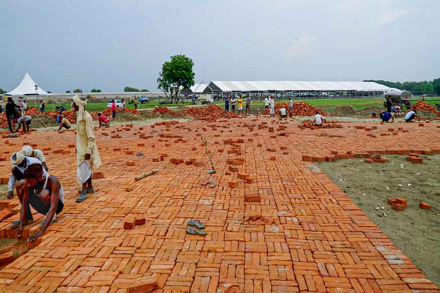 Preparations for PM's public meeting in Varanasi