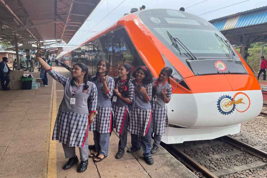 9 Vande Bharat trains flagged off