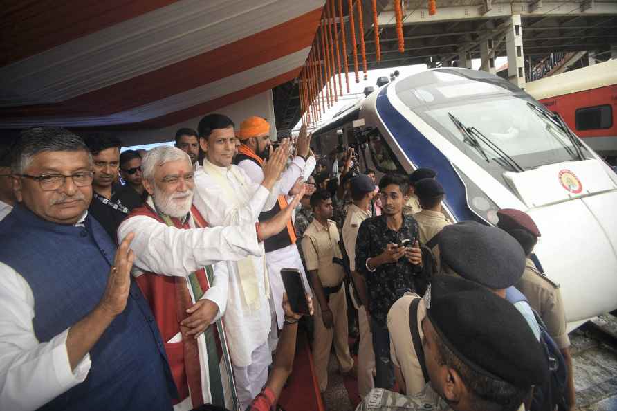 Patna-Howrah Vande Bharat train