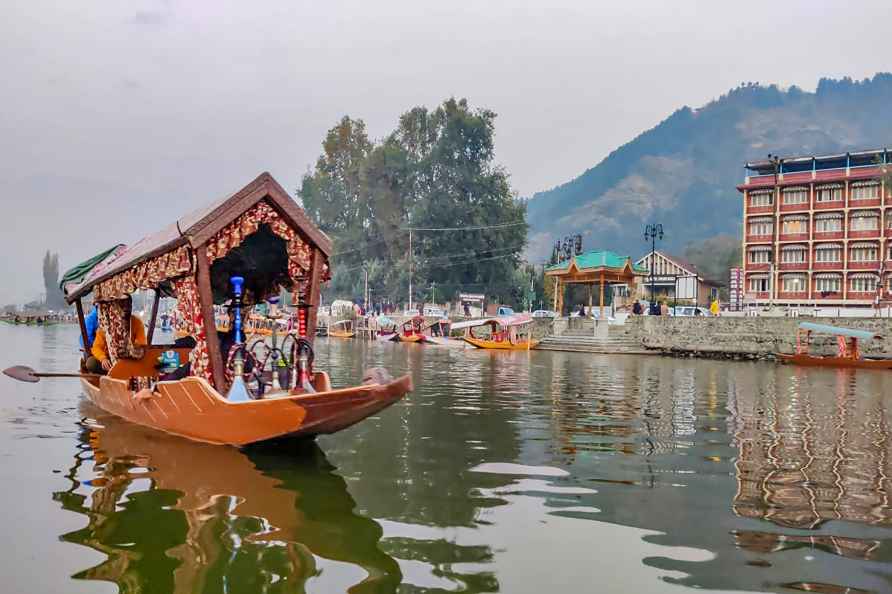 **EDS: FILE PHOTO TO GO WITH STORY** Srinagar: Tourists during a...