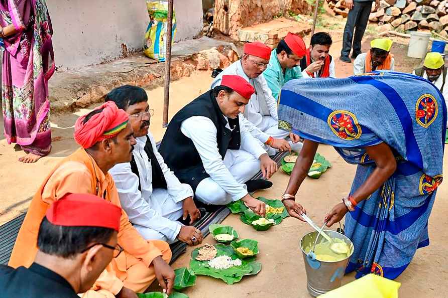 Akhilesh Yadav in Madhya Pradesh