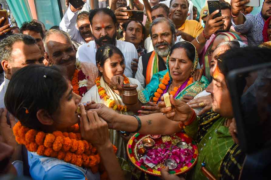 Parul Choudhary welcomed on arrival