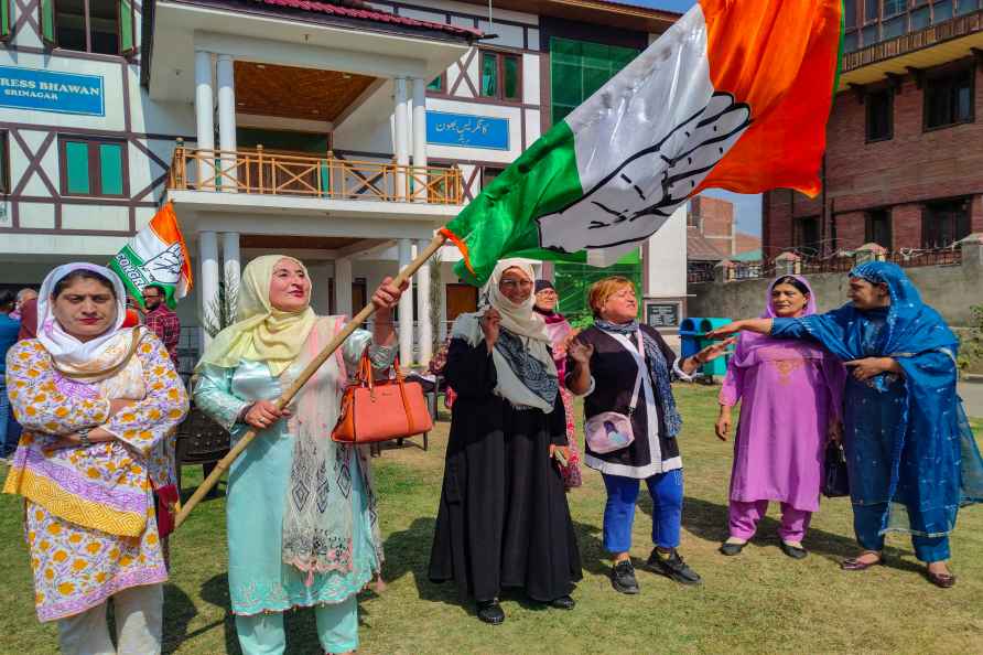 Cong celebrates win LAHDC-Kargil elections