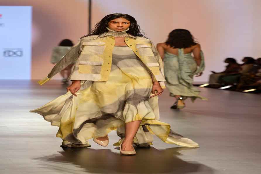 New Delhi: A model walks the ramp during the Lakme Fashion Week ...