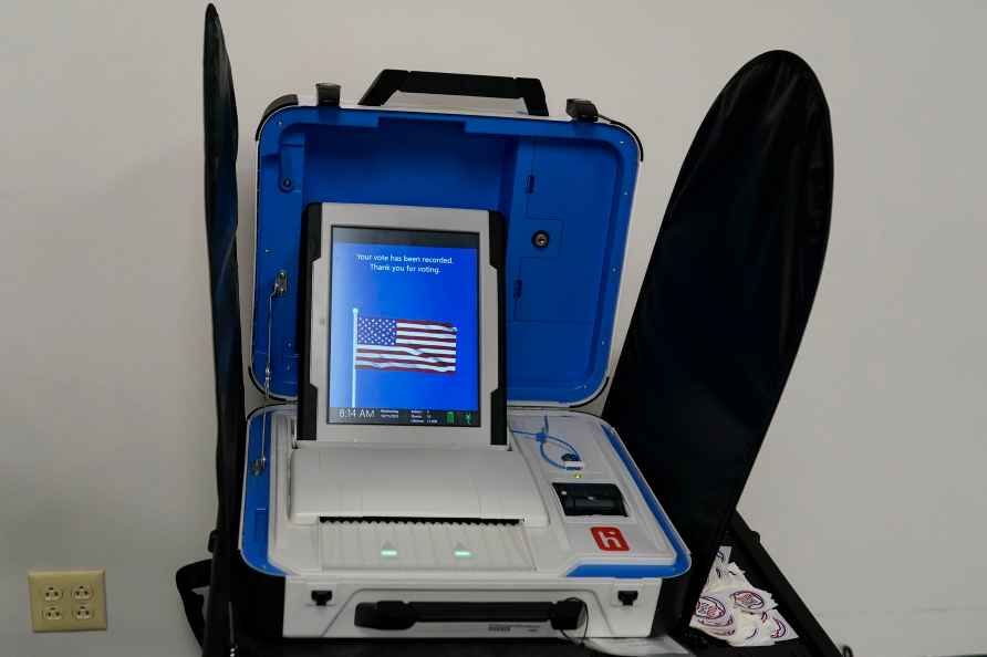 Voting machine displays