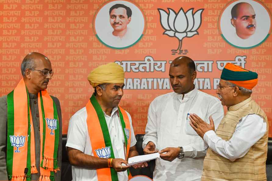 Vishwaraj Maharaj, Bhawani Singh Kalvi join BJP