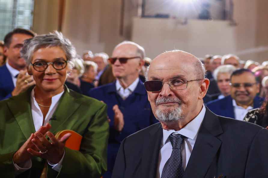 Salman Rushdie receives the Peace Prize