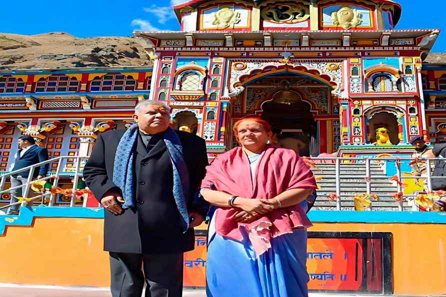 VP Dhankhar visits Badrinath Temple