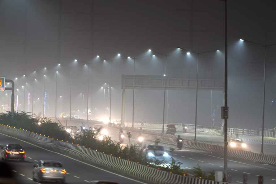 Air pollution: Delhi government blames Centre for closure of smog tower