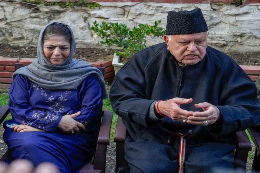 Farooq Abdullah & Mehbooba Mufti meeting