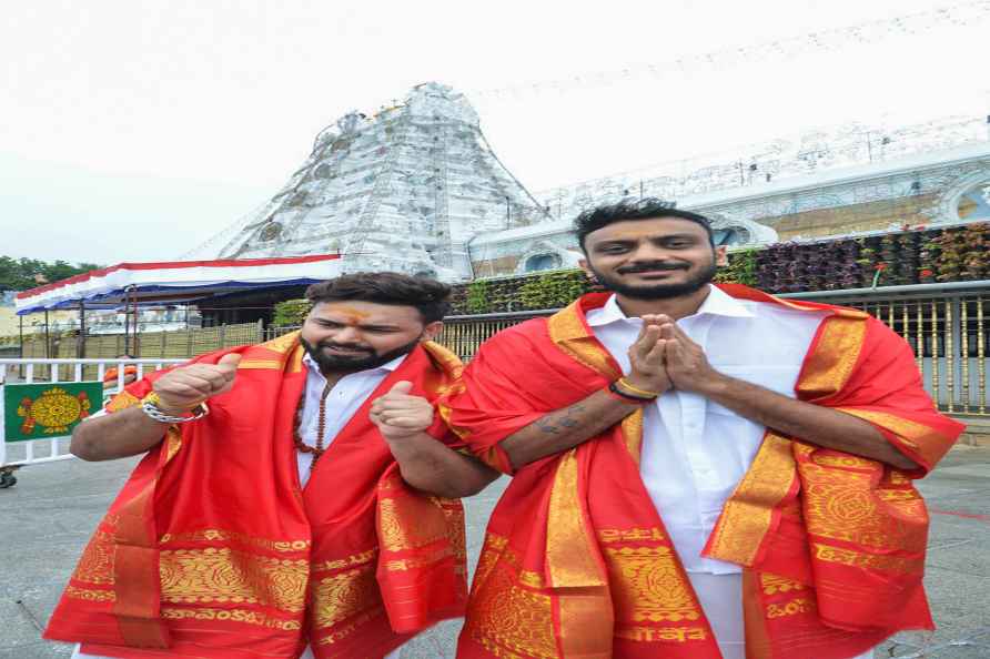 Rishabh Pant & Axar Patel at Tirupati temple