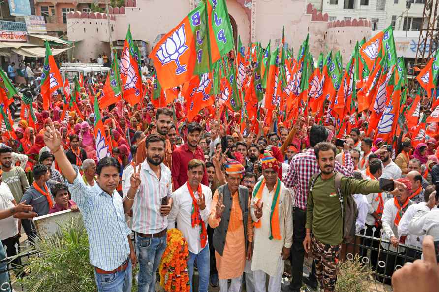 Raj polls: BJP candidate files nominatin papers