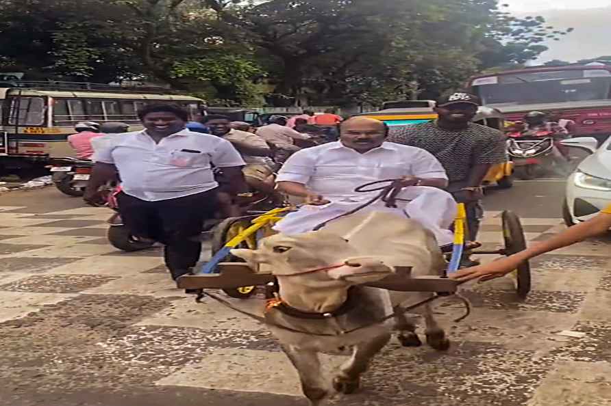 AIADMK leader D Jayakumar's protest