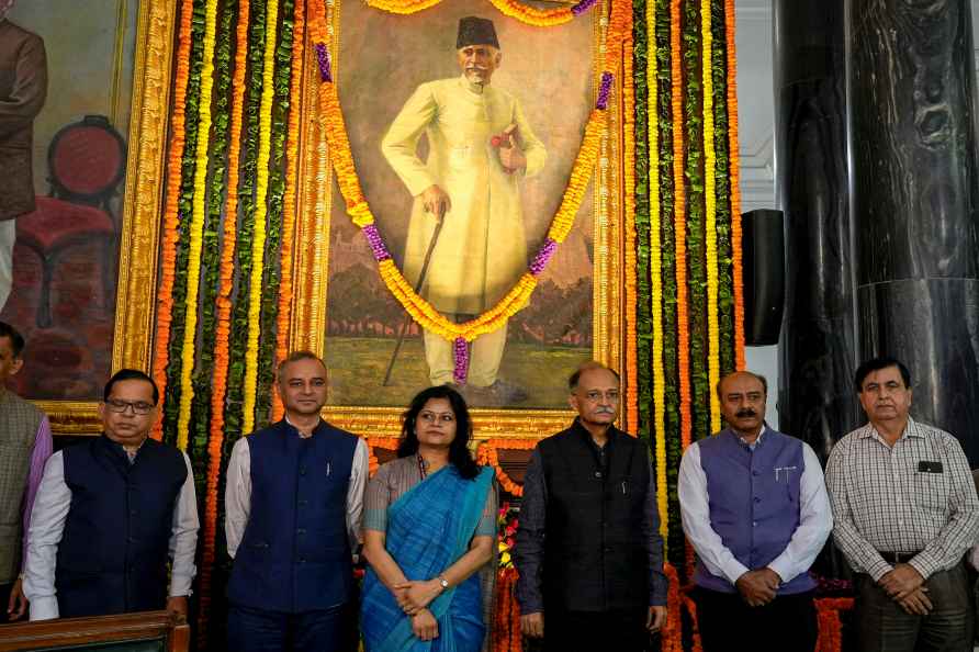 Modi, Kharge pay tribute to Maulana Azad on his birth anniversary