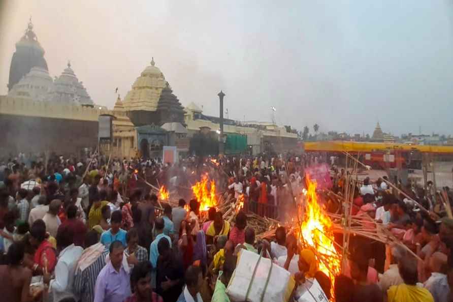 Badabadua Daka ritual on Diwali