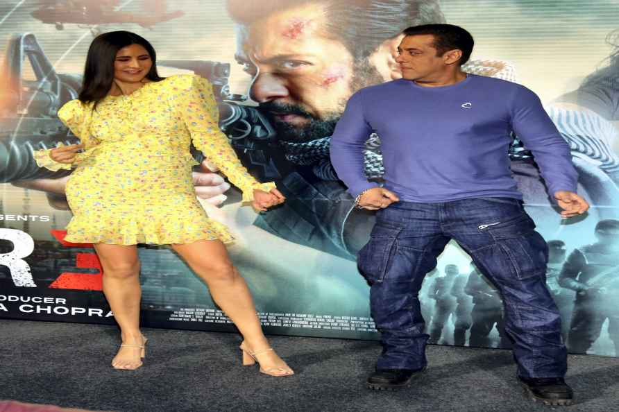 Mumbai: Bollywood actors Katrina Kaif and Salman Khan dance during...