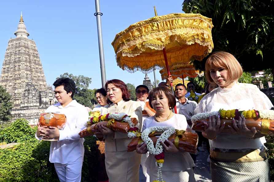 Devotees from Thailand in Bodh Gaya