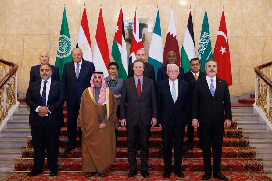 David Cameron with Arab and Islamic Leaders