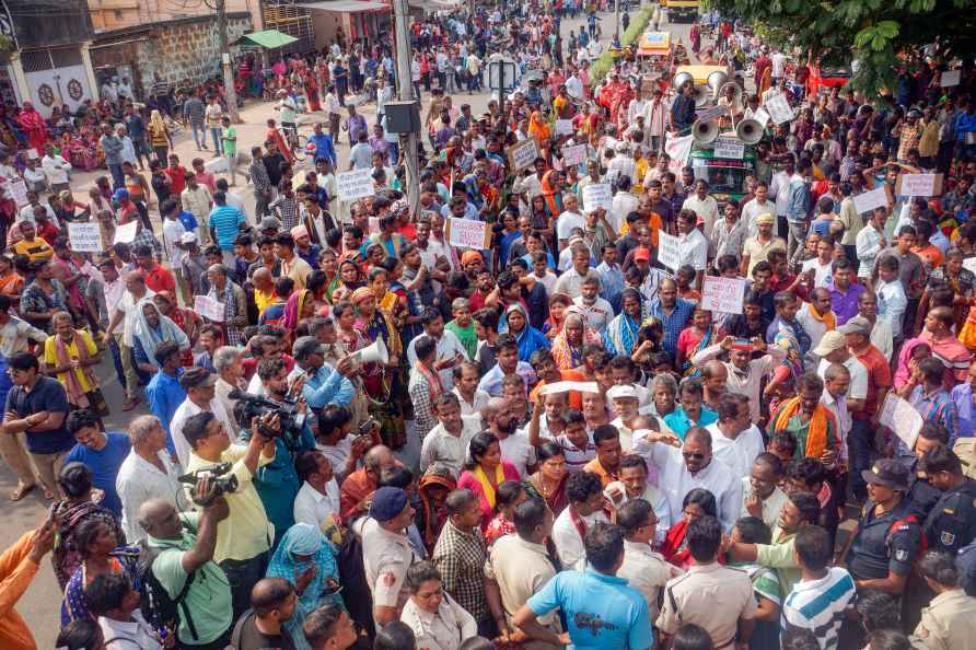 Salia Sahi slum dwellers protest in BBSR