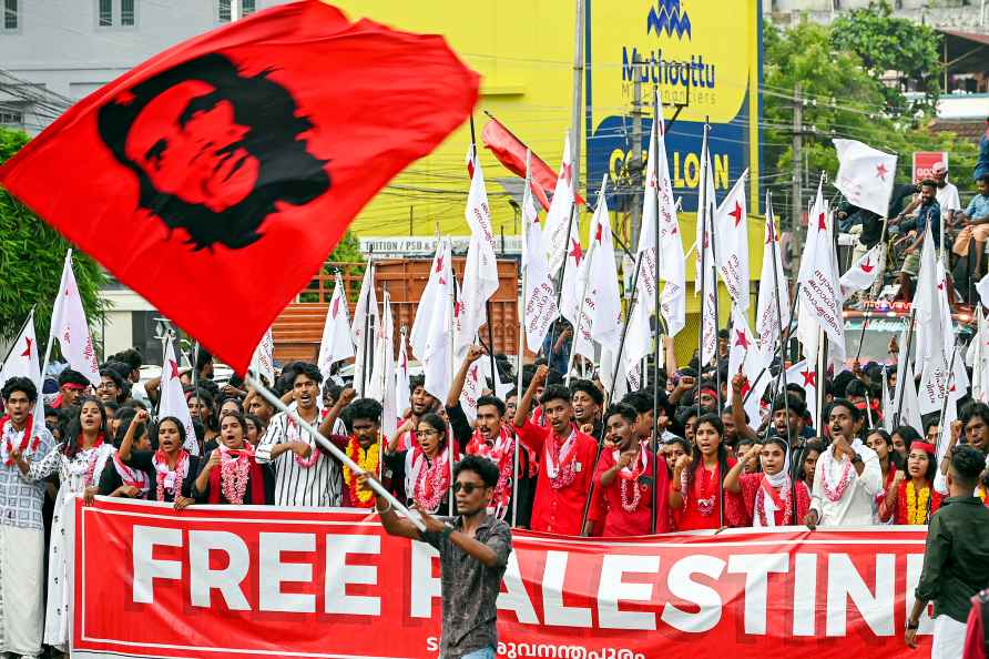 SFI march in solidarity with Palestinians