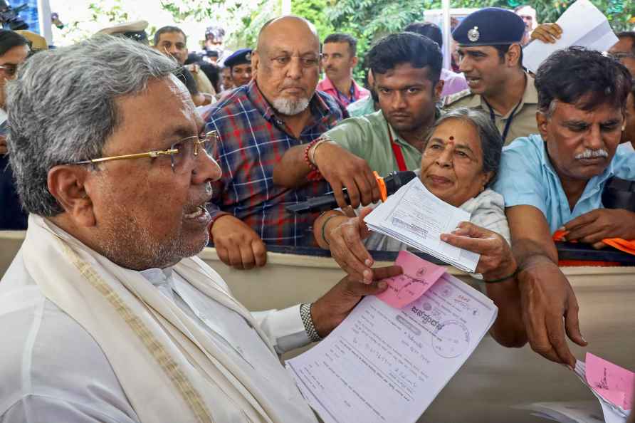 Siddaramaiah at Janata Darshan programme