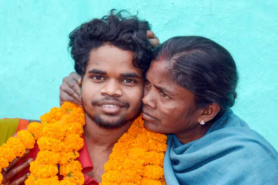 Rescued workers in Jharkhand