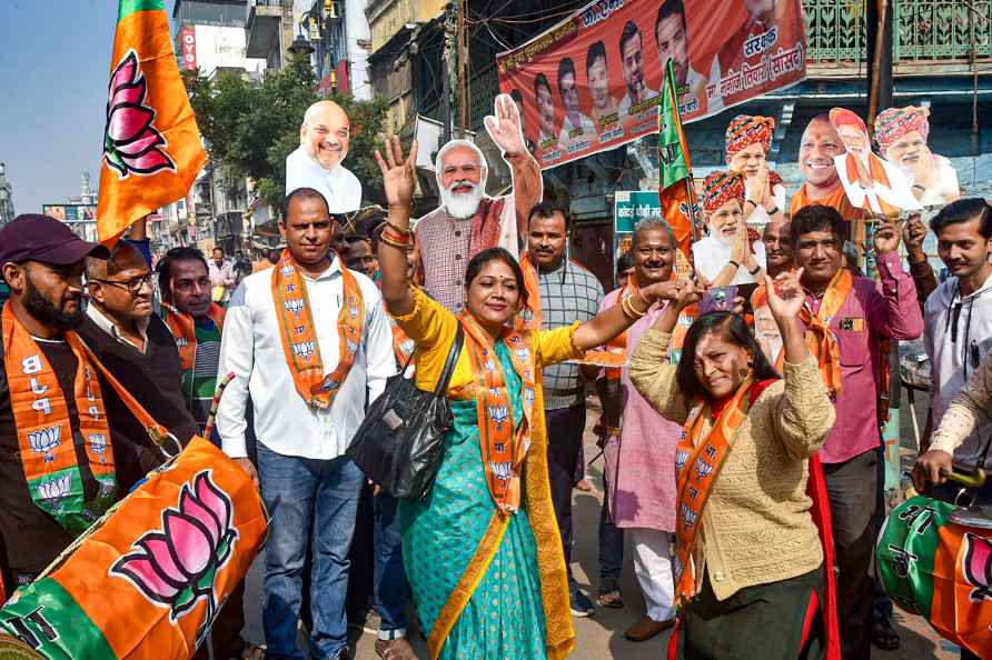 Assembly polls: BJP celebrations in Varanasi