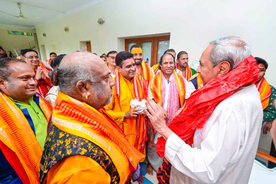 Lord Jagannath temple priests meet Odisha CM