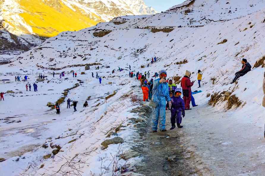 Tourists in Lahaul and Spiti