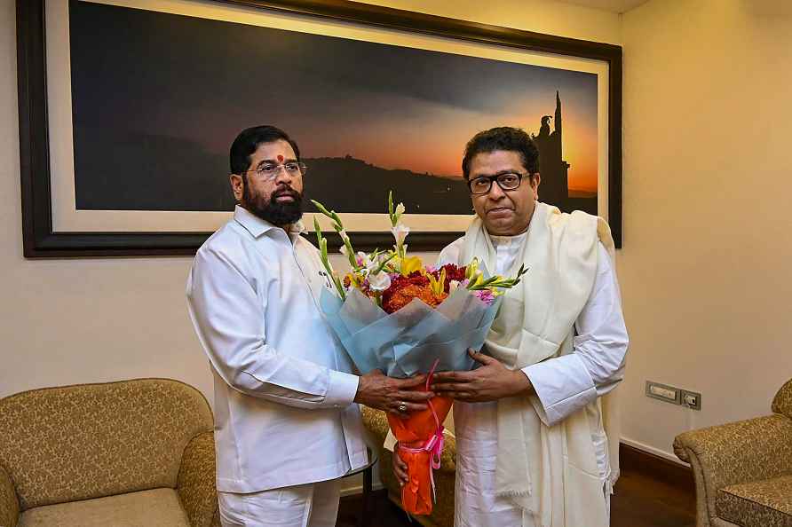 Eknath Shinde meets Raj Thackeray