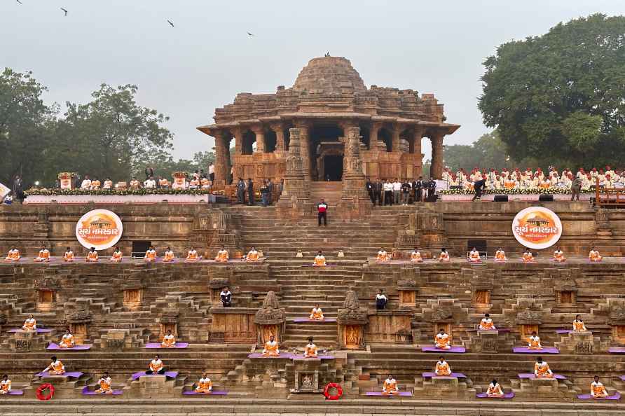 People perform Yoga in Mehsana