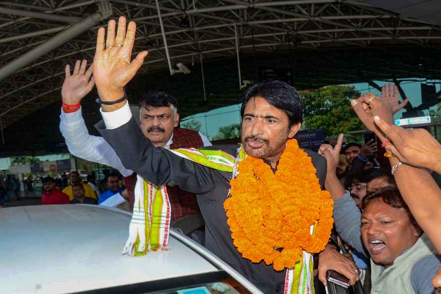 Ghulam Ahmad Mir arrives in Ranchi