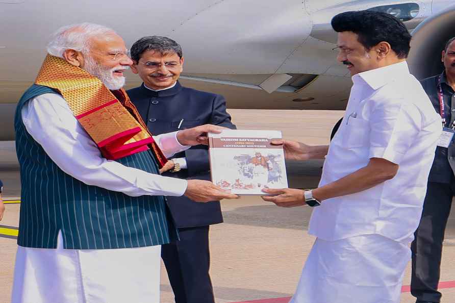 PM Modi arrives in Tamil Nadu